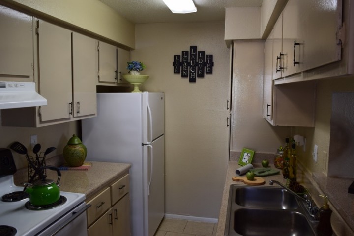 8000 Cook Rd Tierra Del Sol Apartments | GPI Management